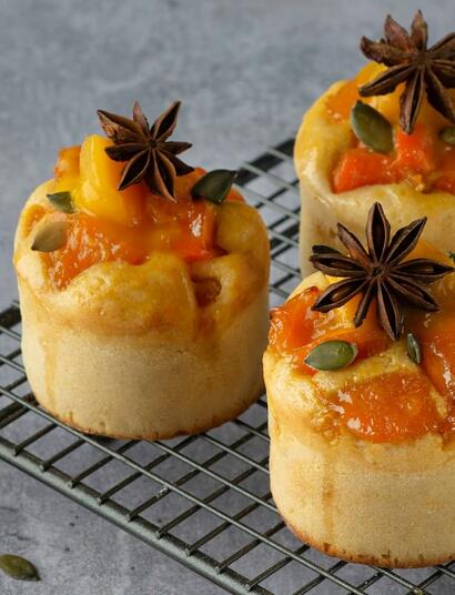 From ‘orange’ soup to sweet and spicy carrots, here is a list of popular Dutch dishes that you can infuse with cannabis as you celebrate Four Twenty. 