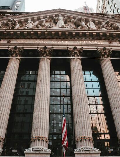 První konopná firma vstupuje na burzu v New Yorku