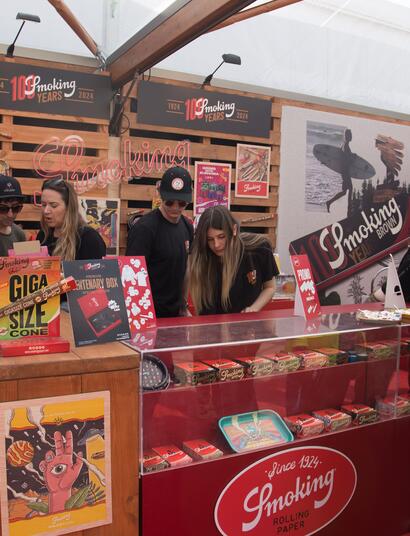 Smoking-Paper-realiza-un-gran-despliegue-en-Spannabis 2024