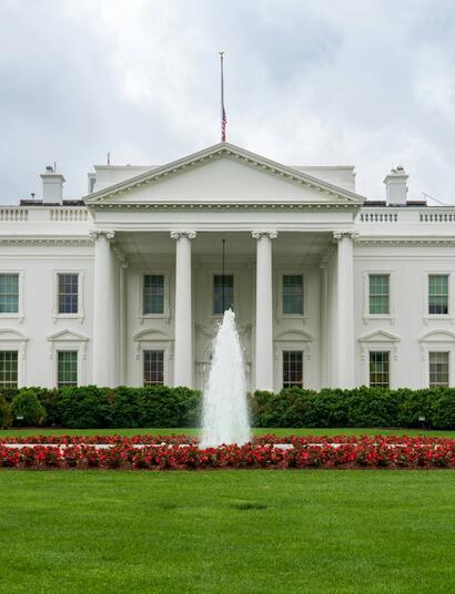 Trumpova vláda přeřazuje konopí mezi méně nebezpečné 