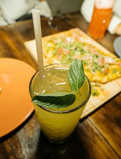 Explore the world of cannabis edibles. Learn how they work, metabolic differences vs. smoking, dosage guide for beginners, and how to stay safe while consuming.