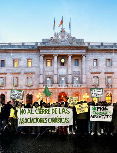 Manifestación por los CSC en el Ayuntamiento de Barcelona