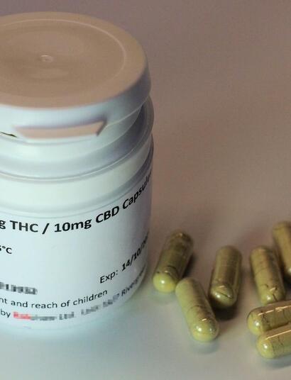 legal medical cannabis capsules. 