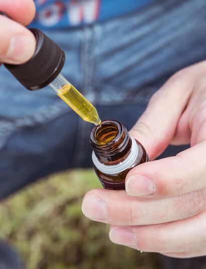 ¿Por qué hace efecto el cannabis?