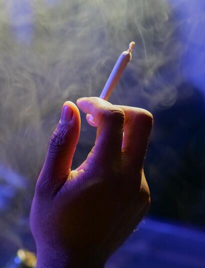 hand with joint