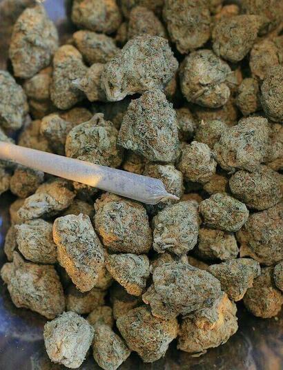 study looks at possible link between cannabis legalization and increased rate of psychosis