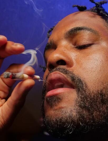 Sudáfrica reguló la marihuana.