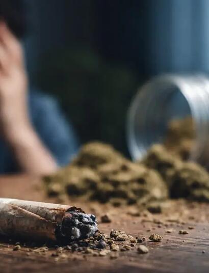 Warum es biologisch für den Körper eine Umstelung ist, mit dem Kiffen aufzuhören