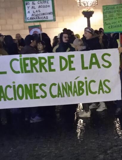 Protesta-en-Barcelona-para-defender-asoc.-cannábicas