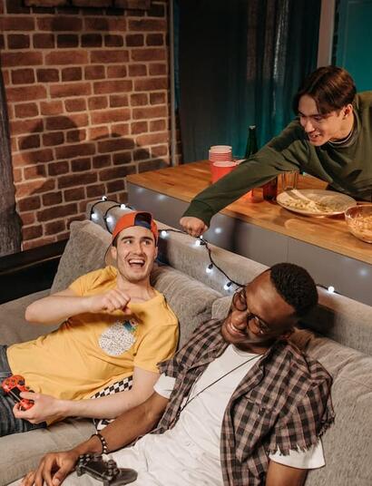 Explore the science behind cannabis and laughter. How cannabinoids stimulate the brain, lower inhibitions, and what strains can offer euphoric boost? 