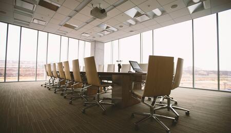 Although sales rose by 4.5% in 2024, reaching $30.1 billion, employment in the industry decreased by 3.4%, highlighting a major shift in the sector