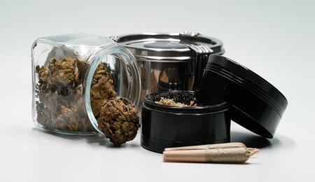Cannabis: i migliori accessori per fumare con coscienza