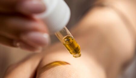 CBD helps  calm skin cells, reduce reactivity like redness, rough texture, and dullness