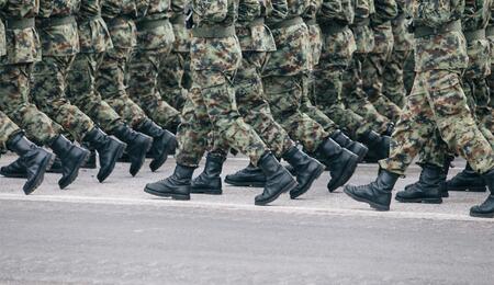 Cannabis bei der Bundeswehr: Regeln für Soldaten & Zivile nach dem CanG 