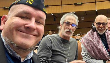 Portrait d'Étienne Fontán, vétéran et militant du cannabis