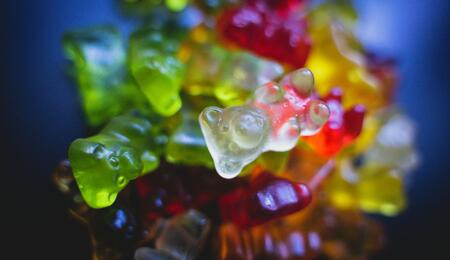 Haribo stahuje z trhu bonbony intoxikované konopím