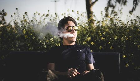  vaping offers a unique experience that differs from other consumption method