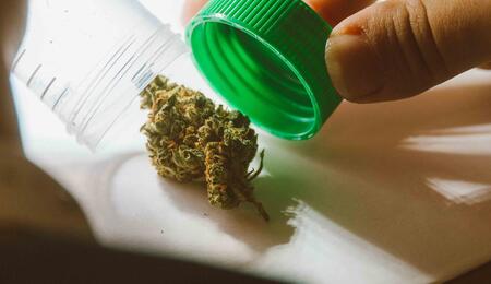 What’s the current status of medical cannabis laws in the UK, and how can patients navigate the legal landscape? 