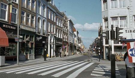 De Hinthamerstraat in vroegere tijden