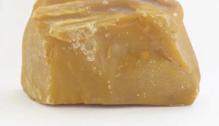  Rosin is a solventless cannabis concentrate, meaning it contains no solvents or chemicals. 