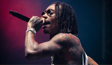 Wiz Khalifa condamné à 9 mois de prison en Roumanie après avoir fumé un joint sur scène