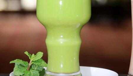 Make your own Bhang Thandi