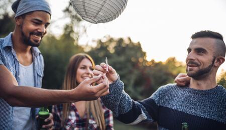 Cae consumo de cannabis entre estudiantes de Estados Unidos.