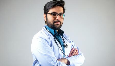 Un doctor