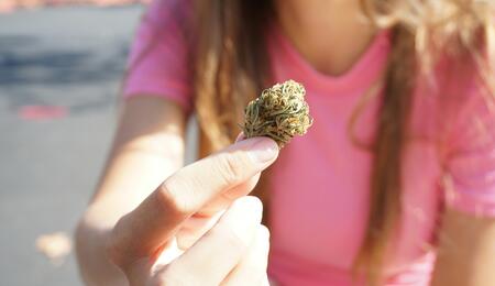 Medizinisches Cannabis: Nebenwirkungen im Griff haben