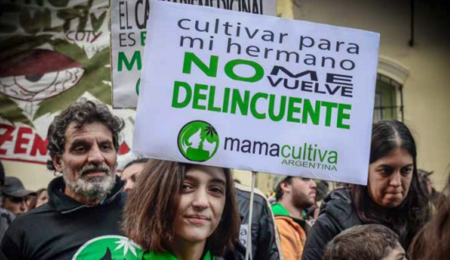 Marcha de Mamá Cultiva Argentina.