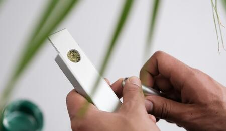 From insulated water pipes to smart e-rigs and glass filters, which summer cannabis gadgets are actually here to stay? Explore the trends defining the season.