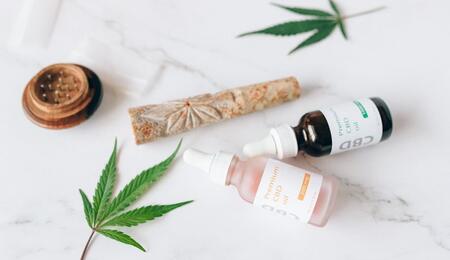 Microdosing CBD can minimize experiencing any negative side effects. Dosing is simple: just break your normal 5 mg of CBD per day into five takes of 1 mg. 