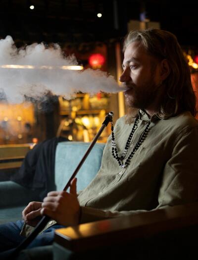 What Makes a Great Bong Shop? A Buyer's Guide for Australian Smokers