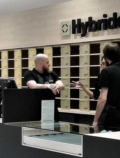 Canada : les ventes mensuelles de cannabis inférieures à un demi-milliard de dollars  