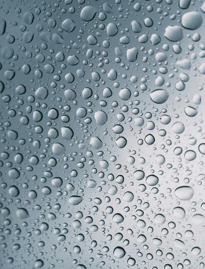 gotas de agua ilustrando la transpiración 