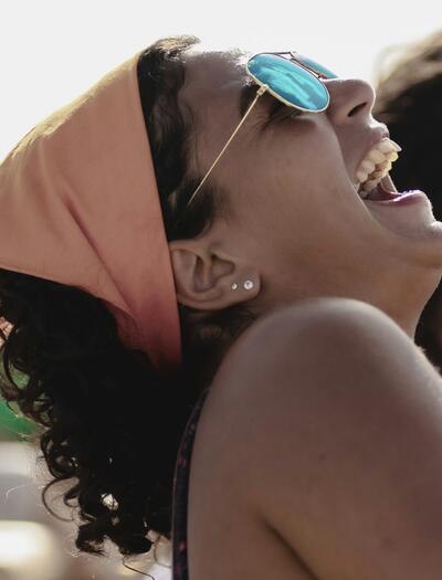 Proč jsou lidi po marihuaně vysmátí?