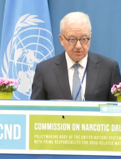 ONU Conferenza droghe: l'Italia di Mantovano ribadisce il "No" a ogni apertura