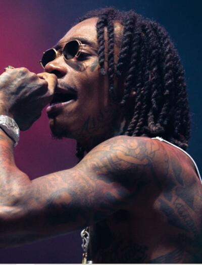 Wiz Khalifa condamné à 9 mois de prison en Roumanie après avoir fumé un joint sur scène