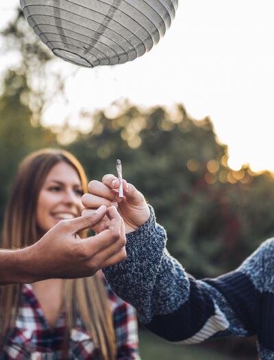 Cae consumo de cannabis entre estudiantes de Estados Unidos.