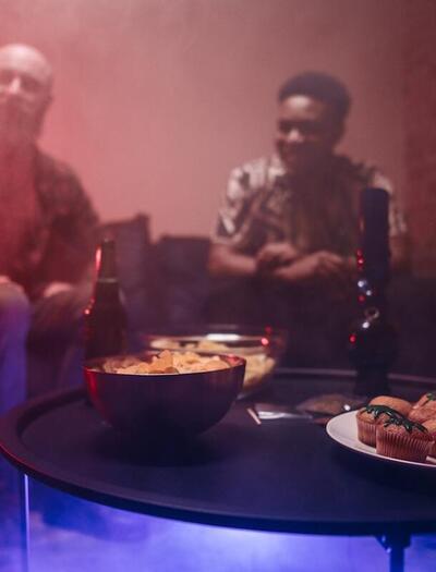 Choosing between cannabis gummies, beverages, and tinctures? Compare onset times, duration of effects, and the pros/cons of each method for a better experience.