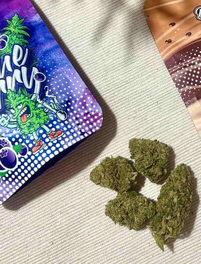 Flores CBD hierbabuena
