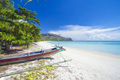 Philippines : Fumer de l'herbe sur une île paradisiaque 