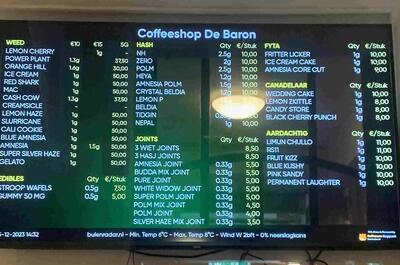 Das historische Menü des Cafés De Baron in Breda am 15.12.23